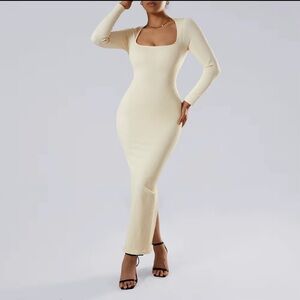 Mooslover White snatched midi dress